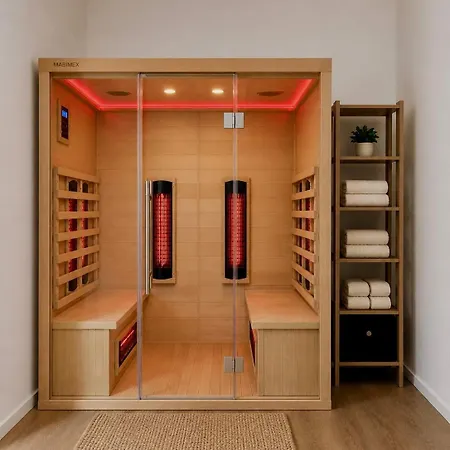 Golden Calm - Private Sauna & Balcony Lejlighed *